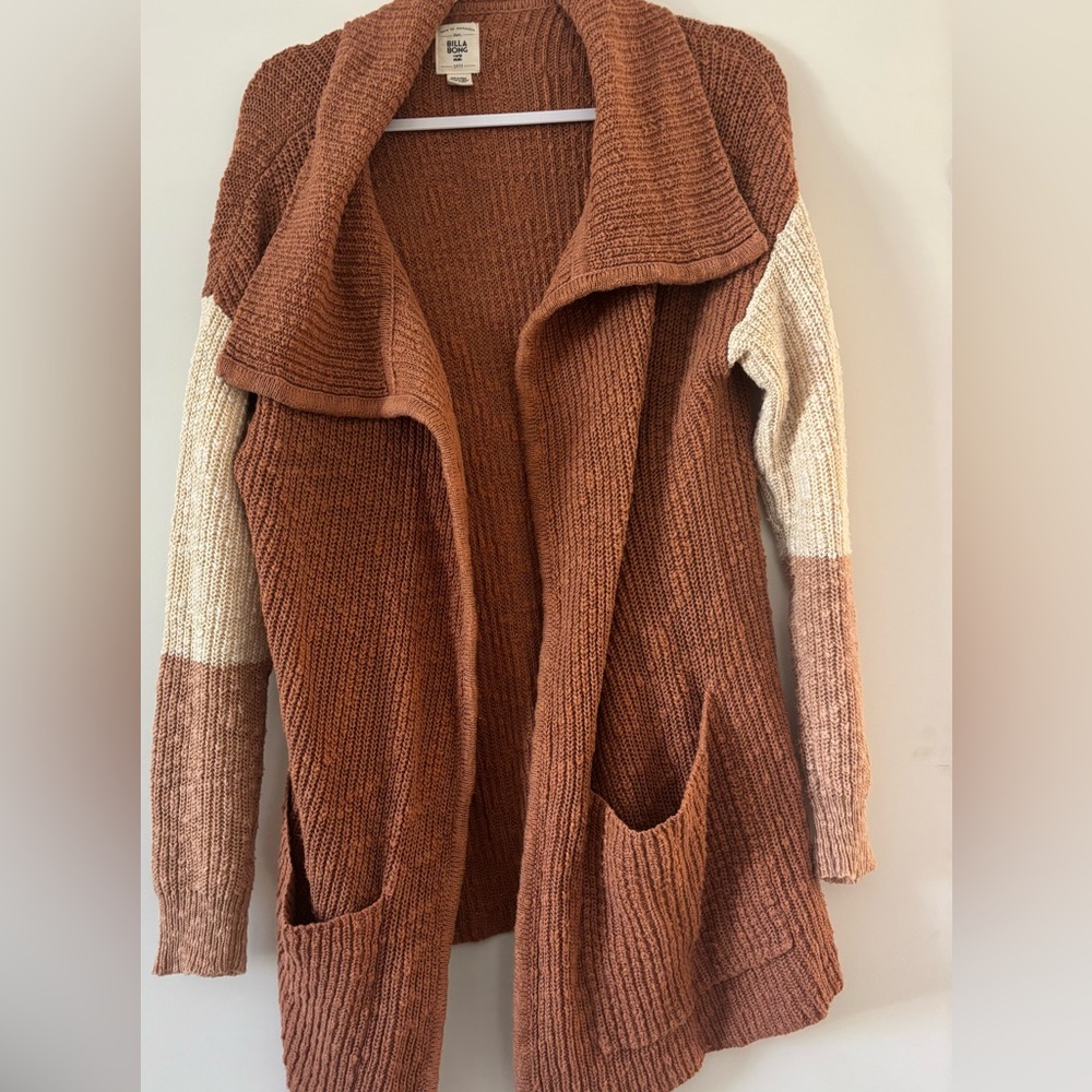 Billabong Vintage Woven Two- Toned Rust Brown & Cream Asymmetrical Knit Sweater